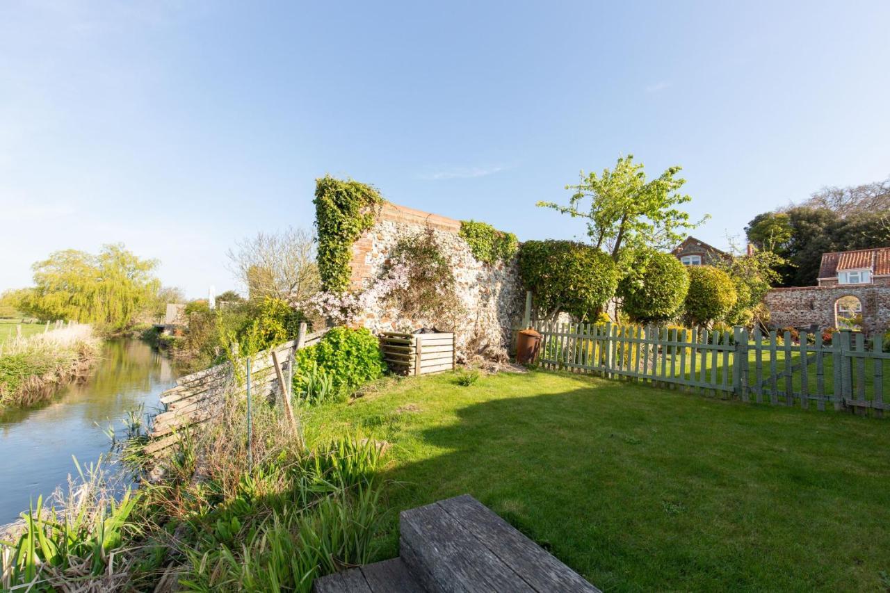 Flint Cottage Stiffkey Exterior foto